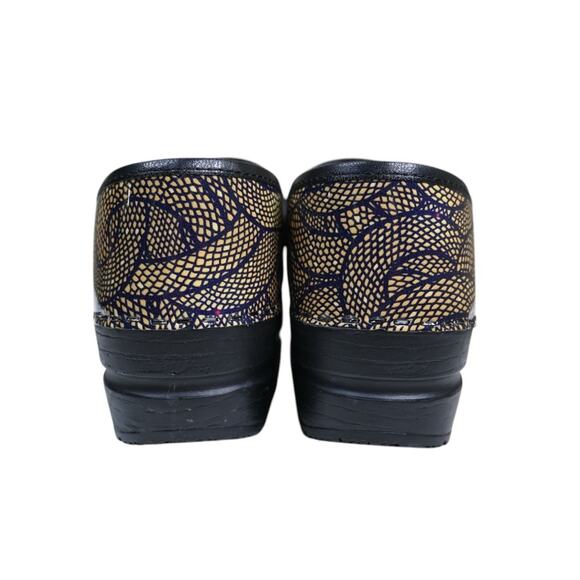 Sanita Women's EU37/US 6 Blue Yellow Patent Leather Clog - Picture 5 of 10